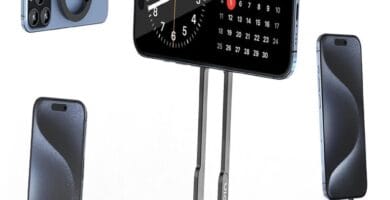 Smartphone on tripod with text overlay about ULANZI MA30's mobile photography features.